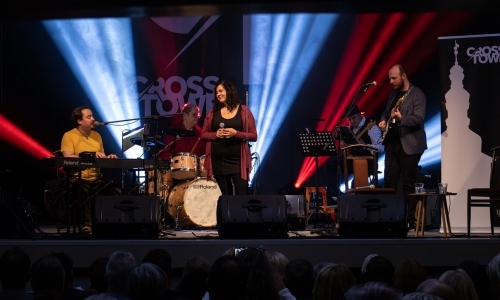 Koncert: Cross Tower
