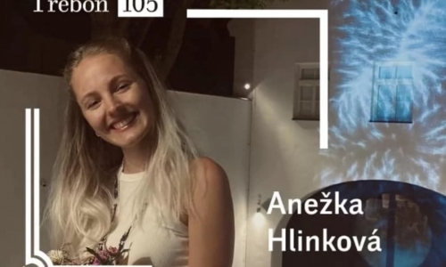 Anežka Hlinková: Videoprojekce na stěny Stopětky