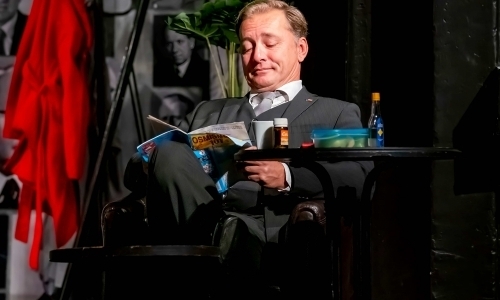 Presidenti aneb sex, drogy a trampoty