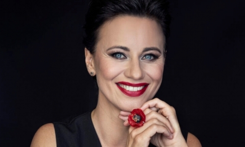 Dáša Zázvůrková zpívá Hanu Hegerovou